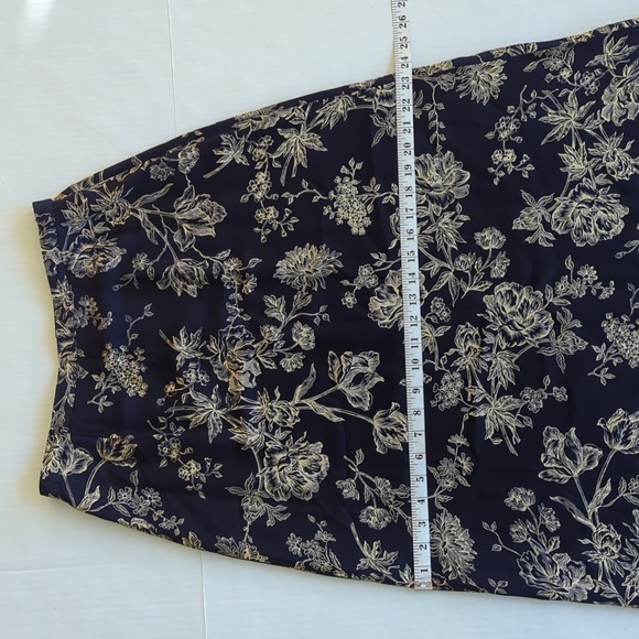 Talbots Pure Silk Floral A-Line Lined Maxi Skirt 8 Navy Blue Cream - Picture 13 of 15